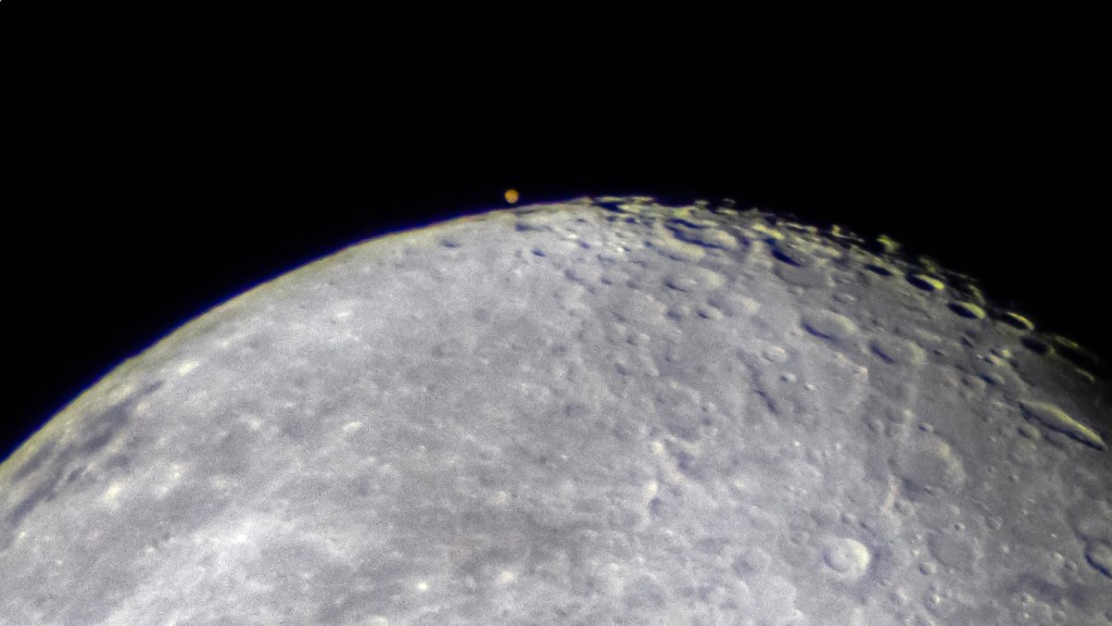 When Mars touched the&nbsp;Moon